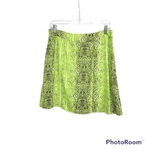 Le Lis bright green snakeskin skort skirt short combo Size